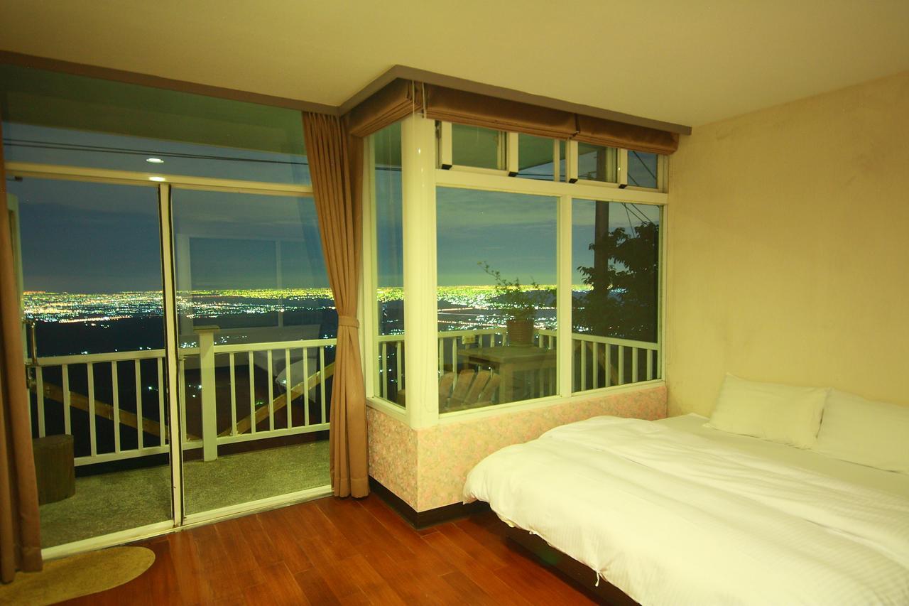 Sky Lounge B&B Zhushan Esterno foto