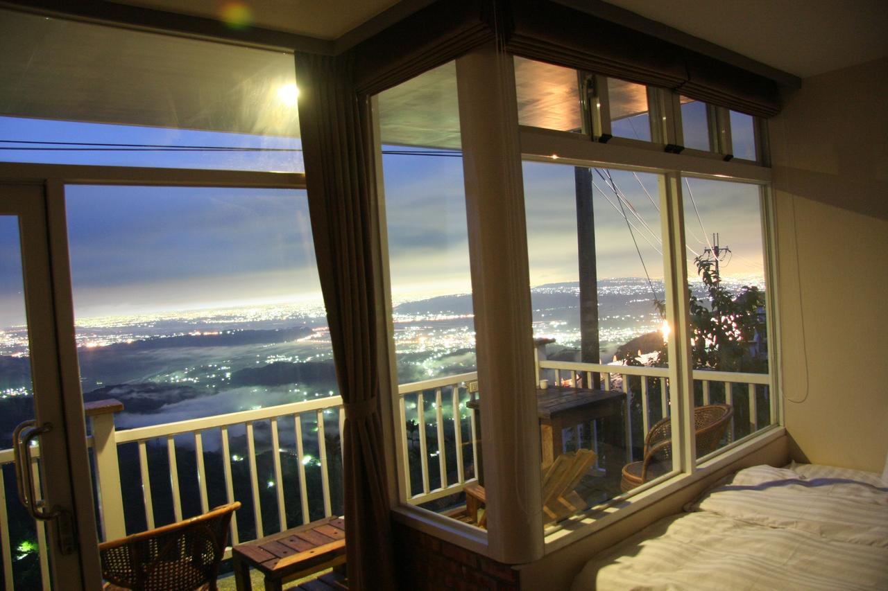 Sky Lounge B&B Zhushan Esterno foto