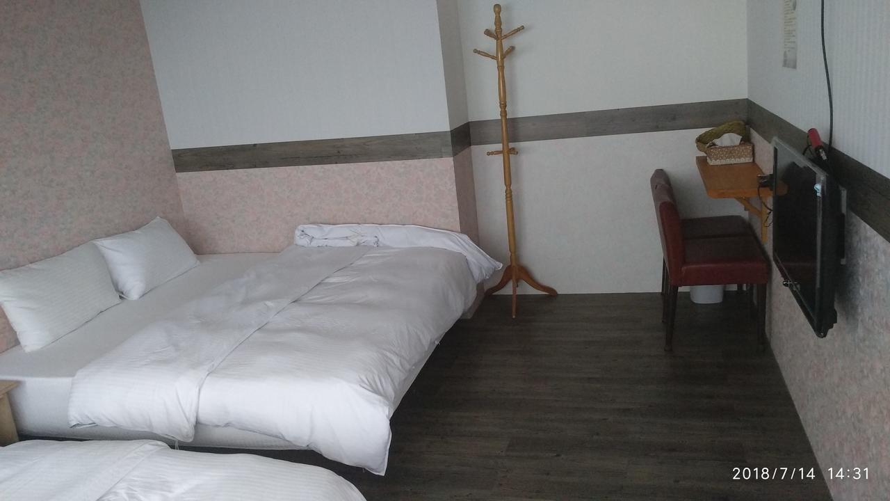 Sky Lounge B&B Zhushan Esterno foto